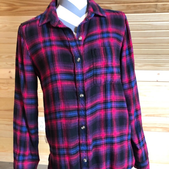 AE boyfriend fit flannel! - Picture 2 of 4